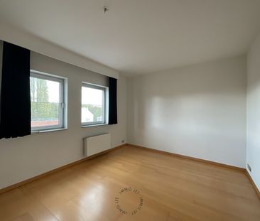 Prachtig appartement in centrum Beveren met zicht over de Markt - Photo 5