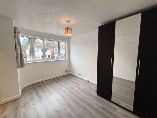 Castle Lane, Solihull, B92 - Photo 1