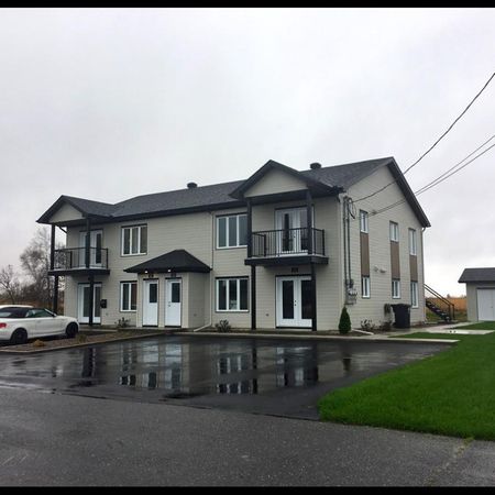 4 1/2 à louer à Yamaska - Photo 3