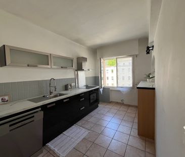 Location Appartement 2 pièces 46m² DRAGUIGNAN 83300 - Photo 5