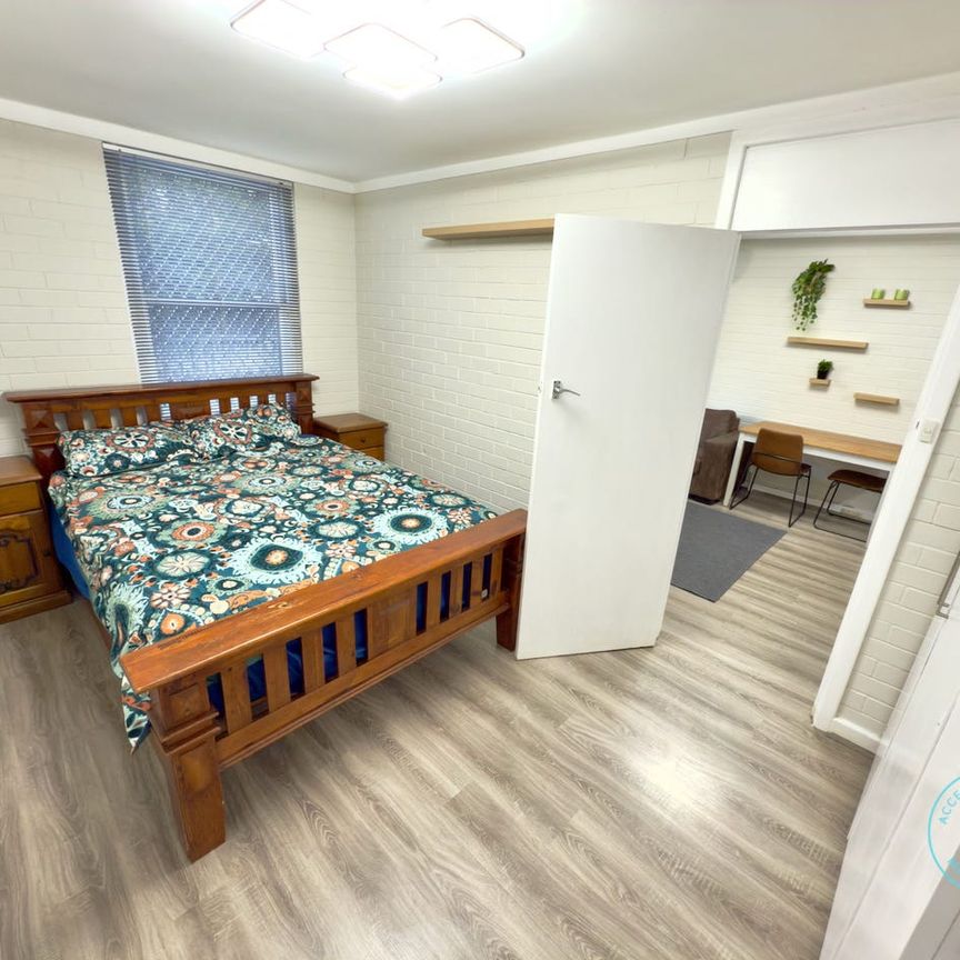 Ground Floor Charm in West Perth - Fully Furnished & Equipped - Photo 1