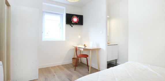 AMIRAL COURBET R Roommate 3 Bedrooms at Brest - Photo 2