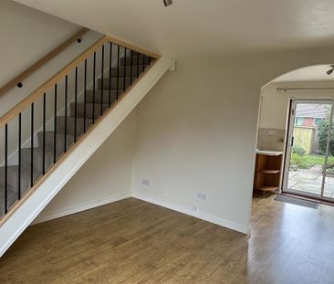 2 bedroom semi-detached house to rent - Photo 4