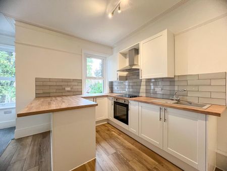 Rugby Road, WORTHING - Photo 5