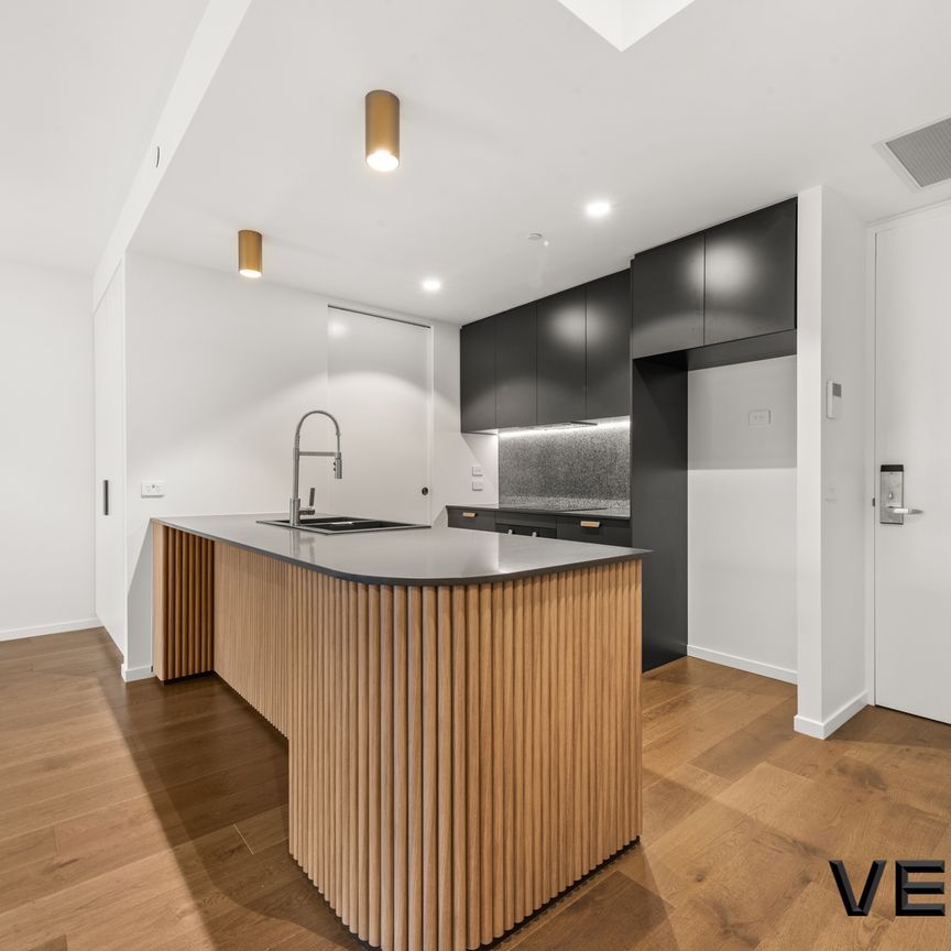 LUXURY APARTMENT IN THE HEART OF BRADDON - Photo 1