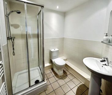 2 bedroom flat to rent - Photo 6