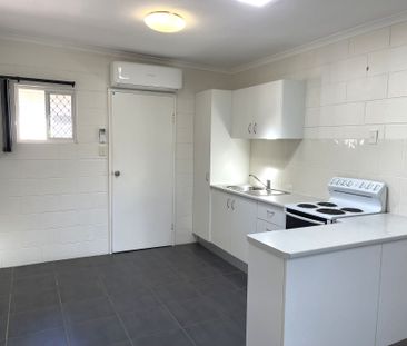 2 Bedroom Unit Close to Shops - Photo 3