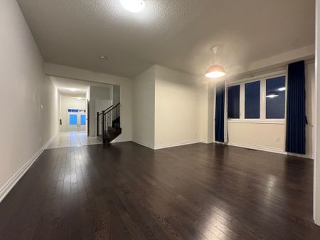 For Lease - 370 Kirkham Drive, Markham, Ontario - Photo 2