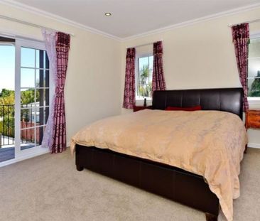 Absolutely Stunning Home - Photo 4