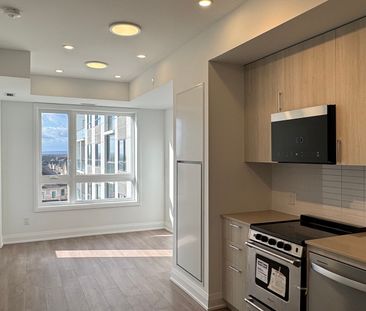 For Lease - 3250 Carding Mill Trail Unit# 406, Oakville, Ontario - Photo 4