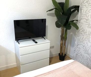 Avenida de Baviera, Madrid, Community of Madrid 28028 - Photo 5