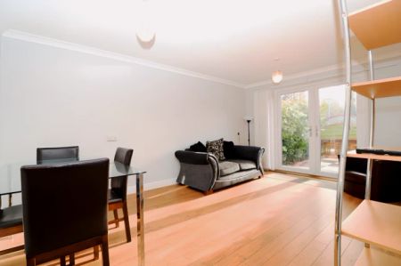1Bedrooms, 1Bathrooms - Photo 3