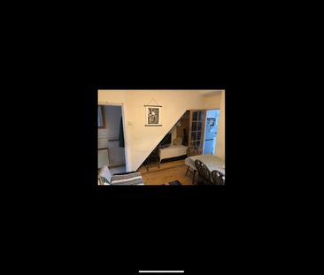 3 Bed Terraced House, Lainson Street, SW18 - Photo 4