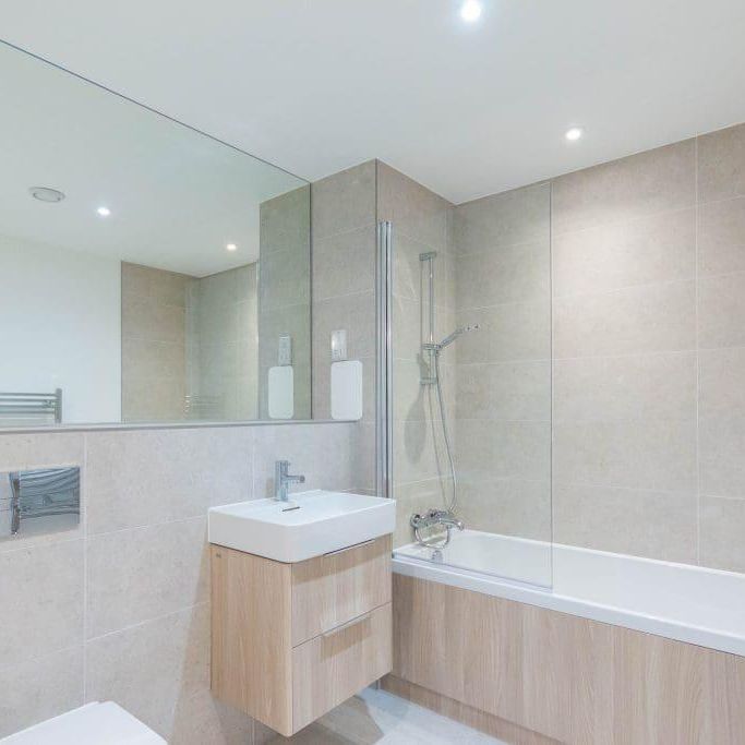 3 bedroom flat to rent - Photo 1