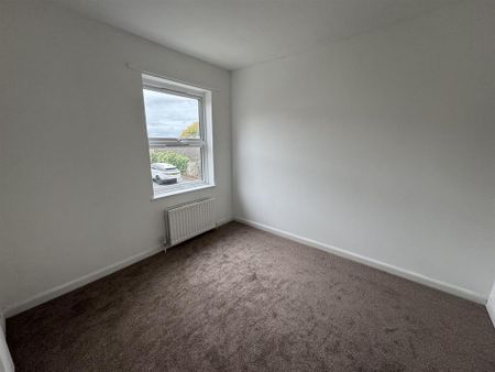 2 bedroom end of terrace house to rent - Photo 4