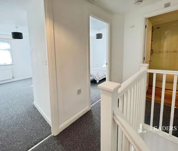 2 bedroom semi-detached house to rent - Photo 5