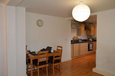 Bronte, Woodlands Village, Wakefield, WF1 - Photo 2