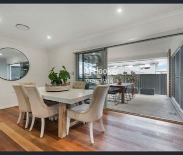 Stylish Family Living with Modern Finishes & Prime Oran Park Location - Photo 2