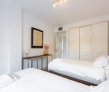 2 Bedroom Apartment For Rent in Nueva Andalucía, Málaga - Photo 1