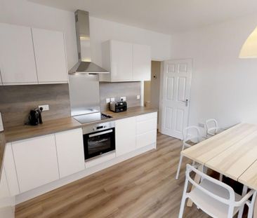 Double Room-Walk to City-Sociable house - Photo 4