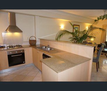 1412/2 Greenslopes Street, Cairns North, Qld 4870 - Photo 5