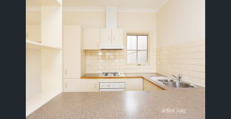 Charming Single Fronted Unit - Photo 4