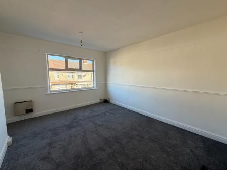 2 bedroom Terraced House To Let - Photo 4