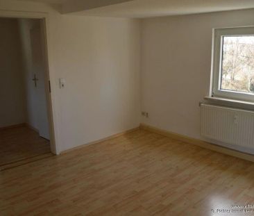 2-Zimmer-Dachgeschosswohnung mit Einbauküche in Halsbrücke - Photo 1