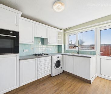 3 bedroom terraced house to rent - Photo 5