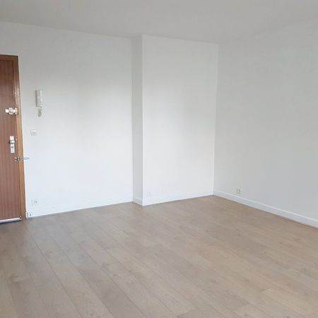 Location Appartement 1 pièce 30m² FONTAINEBLEAU 77300 - Photo 4