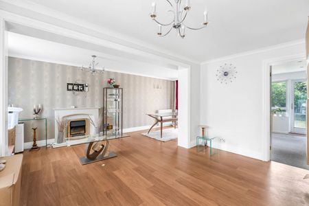 Shilburn Way, Woking, Surrey, GU21 3PA - Photo 3