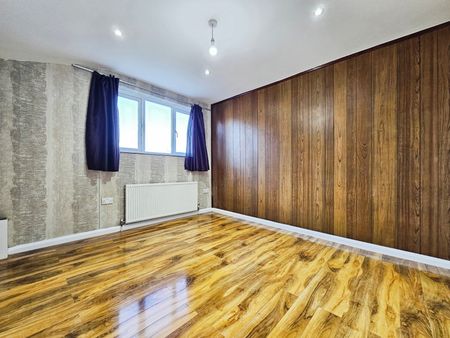 Stanwell Road, Ashford, Surrey, TW15 3ER - Photo 5