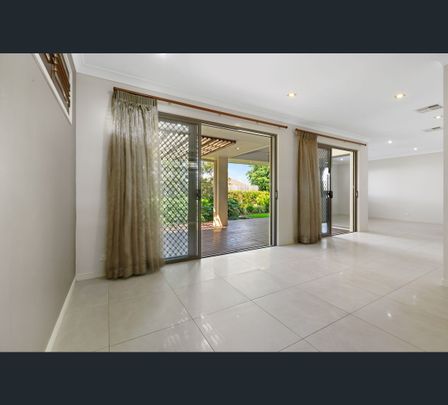 4 Dongola Street, Durack, Qld 4077 - Photo 1