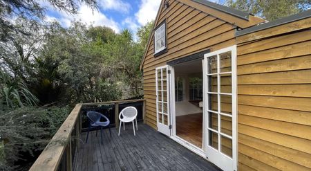 Charming Studio Cottage - Long Term Rental - Photo 5