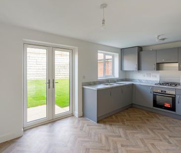 2 bedroom semi-detached house to rent - Photo 3