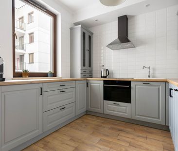 Ładny apartament, 2 balkony, garderoba, Metro - Photo 6