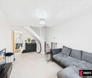 Coggeshall Grove, Wavendon Gate, MK7 - Photo 2