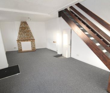 2 bedroom end of terrace house to rent - Photo 6