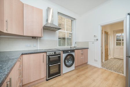 Royston House, Brook Green, W6 - Photo 5