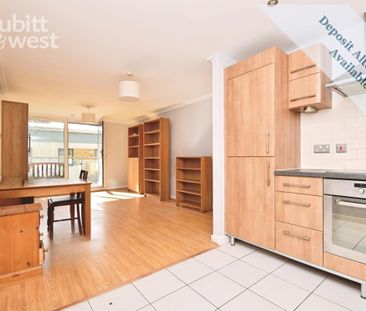 2 bedroom apartment to rent - Photo 4