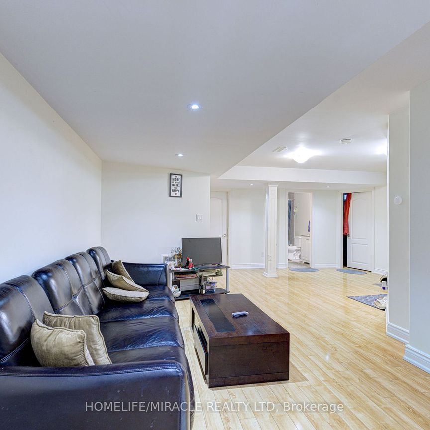 For Lease - 26 Fitzgibson Street Unit# Basement, Brampton, Ontario - Photo 1