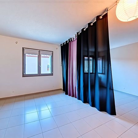 Location Appartement 1 pièce 37m² - Photo 4