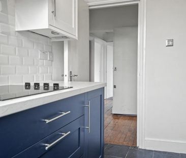 2 bedroom flat to rent - Photo 4