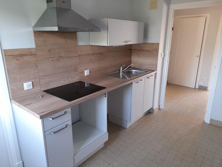 Location Appartement 2 pièces 49m² - Photo 3