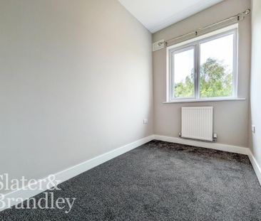 3 bedroom terraced house to rent - Photo 4