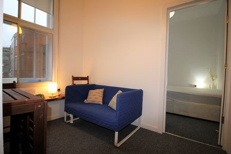 Studio Flat, Kennington Lane, SE11 - Photo 3