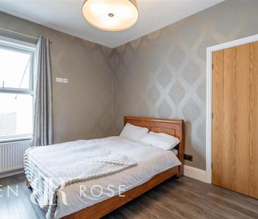 2 bedroom terraced house to rent - Photo 5