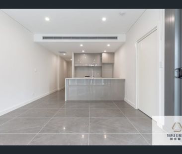 Stylish One-Bedroom Apartment in Prime Macquarie Park Location - Photo 1
