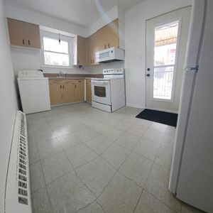 3-1/2 Université de Sherbrooke Électros Chauffé WI-FI - Photo 2