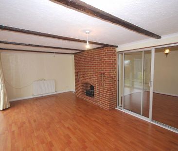 2 bedroom bungalow to rent - Photo 3